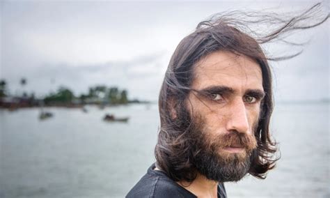 Den historiska betydelsen av 2018 års Bookchin-priset: En hyllning till Behrouz Boochani och hans kamp för flyktingars rättigheter