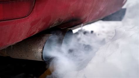 White Smoke from Exhaust When Starting Car: A Mysterious Phenomenon or Just Cold Weather?